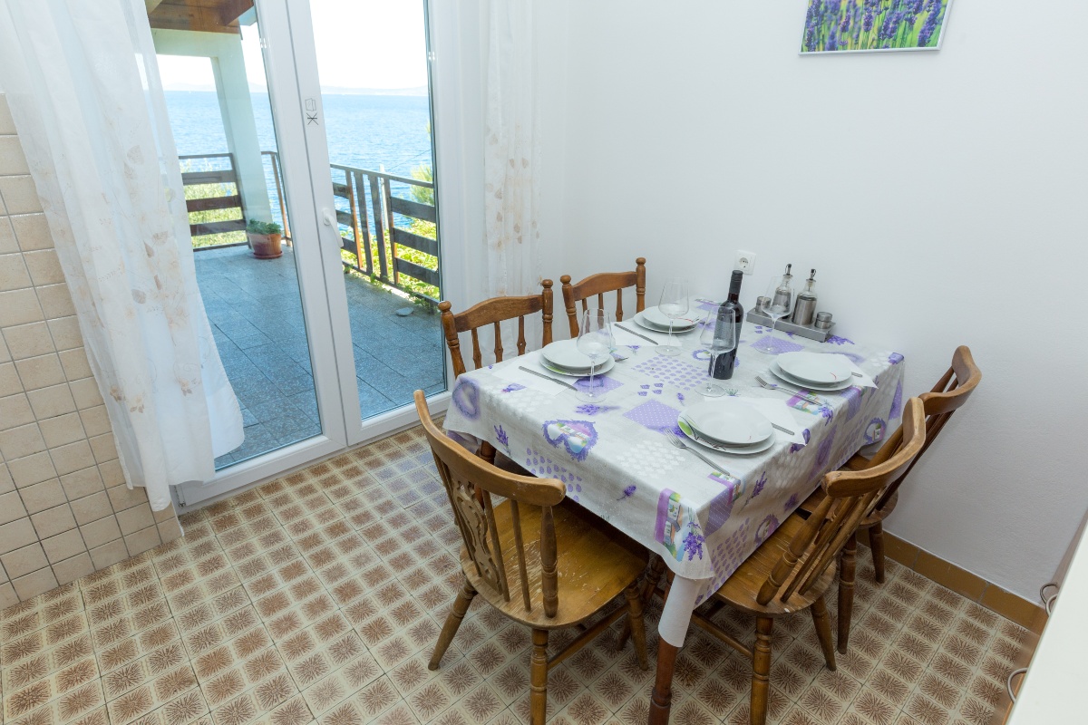 Prekrasni apartman Šime uz samo more - Savar